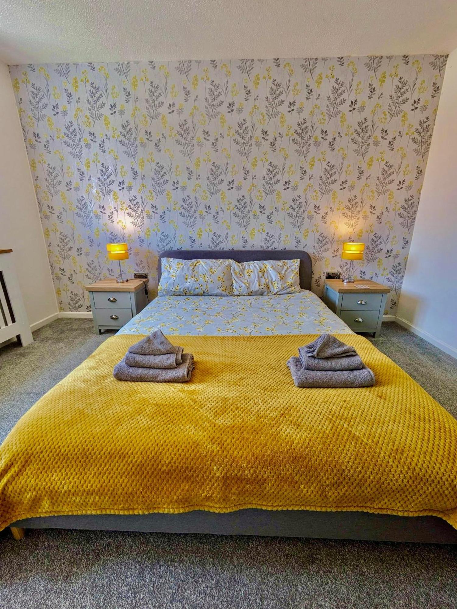 Spacious 3 Bed House, Sleeps 6, Free Parking - 14 Millers Close Leominster Εξωτερικό φωτογραφία